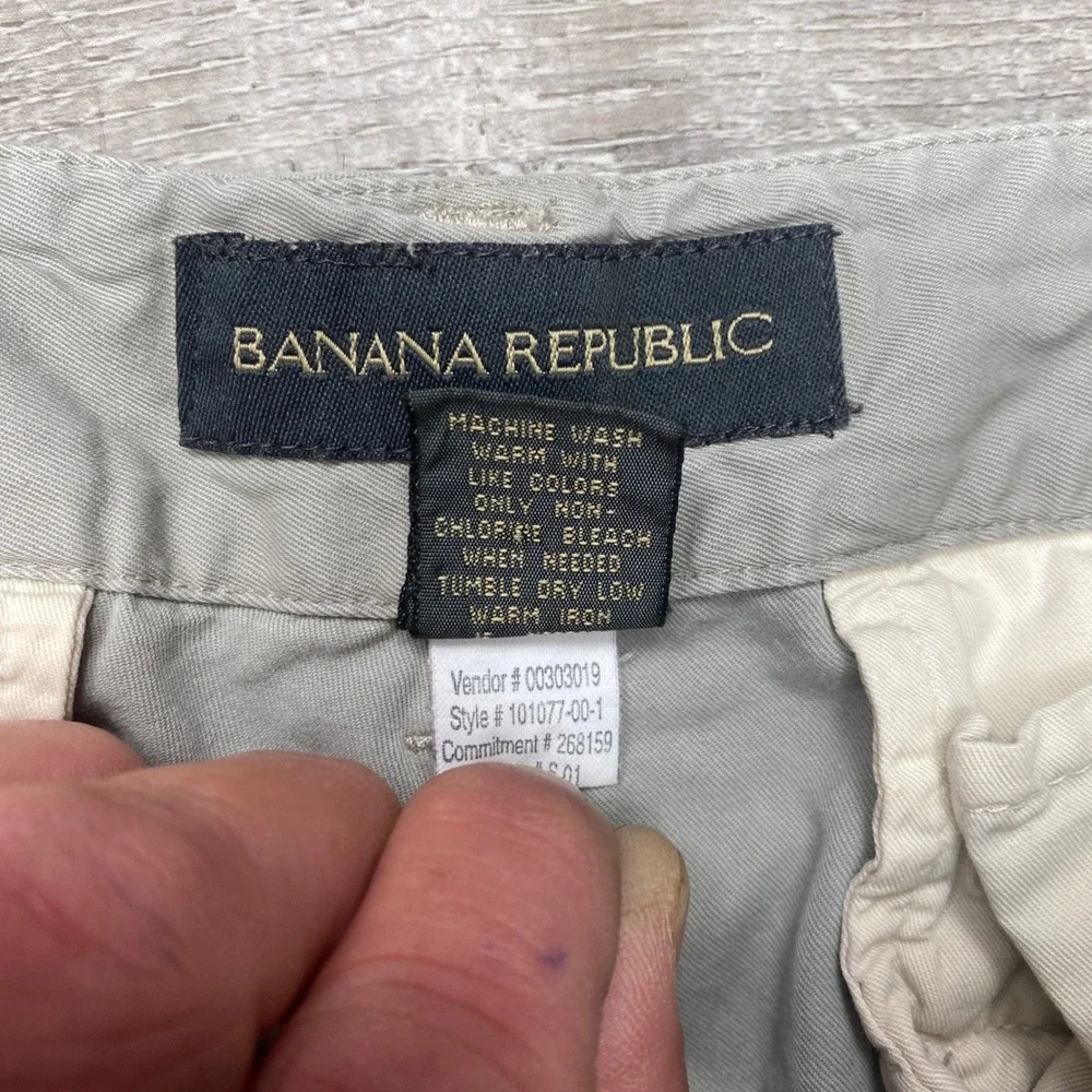 Banana Republic Mens 33R Wide Leg Cargo Pants Cotton Khaki Gray Zipper Y2K Baggy